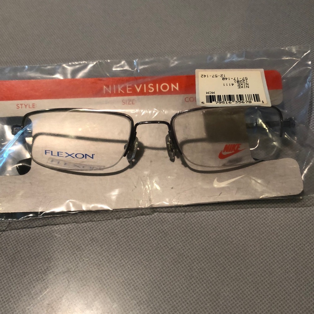 SOLD!!!!!! Silver titanium flexon Nike glasses